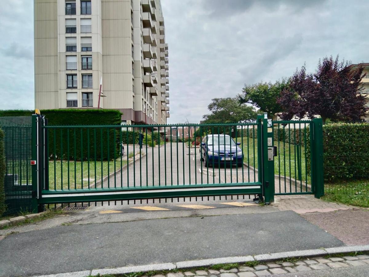 Grand F2 De 47M2 Au 15Eme Etage Dans Une Residence Tres Calme - 017 鲁昂 外观 照片